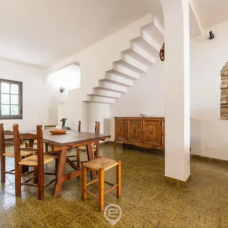 Villa Estay - Sunny - Garden & Parking
