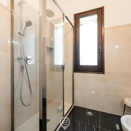 Villa Estay - Sunny - Garden & Parking *