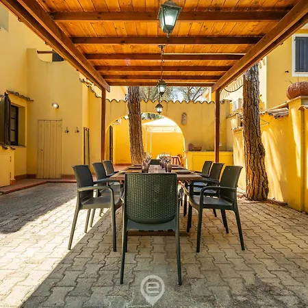 Estay - Sunny - Garden & Parking Villa *